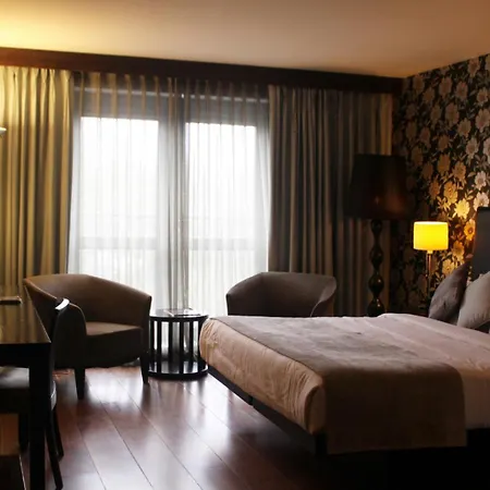 The Twelve 4* Barna (Galway)