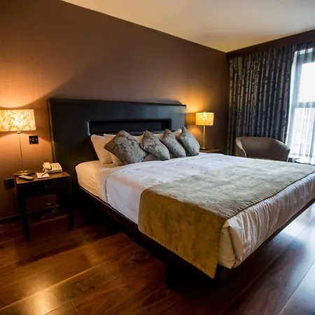 The Twelve 4*